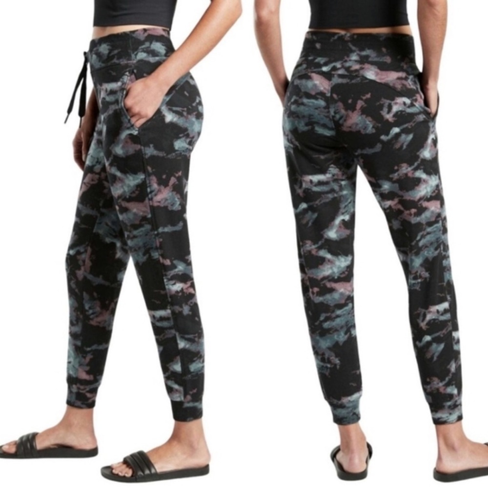 NWT✨Athleta Balance Printed Jogger Black Sz 1X 29” inseam 17” waist Retail $89